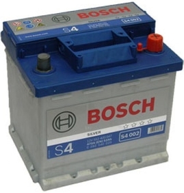 BOSCH Autobatéria 12V/52Ah 470A S4 0092S40020 Pravá